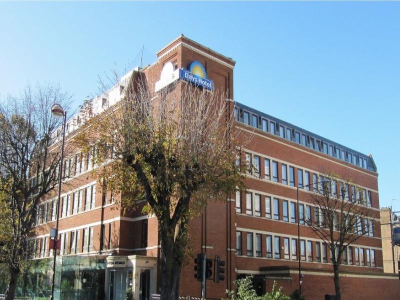 Ramada Hounslow - Heathrow East Exterior photo